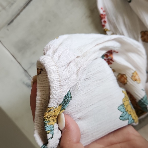 Coco + Jameison - Picture 9 of 10